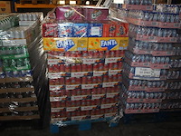 Mixed pallet frisdranken en red bull waaronder fanta en crushi circa 2124 blikken met tht 2026 bod is inc... - afbeelding 1 van  2