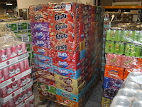 Mixed pallet frisdranken waaronder fanta, dr pepper en schweppes 218 verpakkingen in totaal 2616 blikken th... - afbeelding 1 van  3