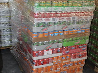 Mixed pallet frisdranken waaronder fanta en schweppes circa 2250 blikken met tht 2025/2026. bod is inclusie... - afbeelding 2 van  2