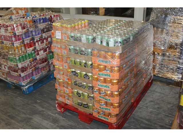Mixed pallet frisdranken waaronder miranda en royal club circa 1320 blikken met tht 2025/2026 bod is inclu... - afbeelding 1 van  2