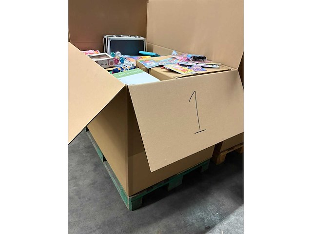 Mixpallet magazijnopruiming - afbeelding 4 van  4