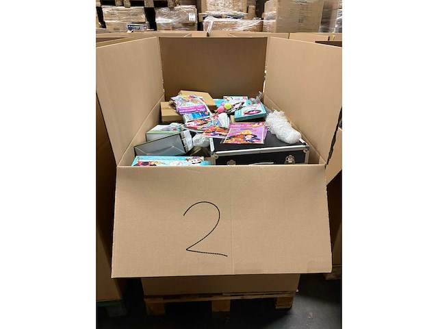 Mixpallet magazijnopruiming - afbeelding 2 van  4