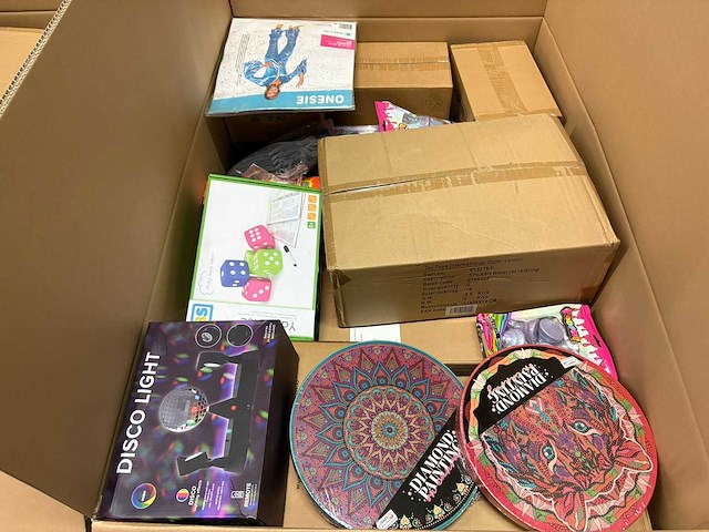 Mixpallet magazijnopruiming - afbeelding 2 van  5