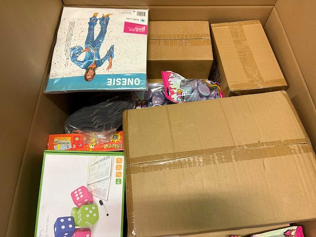 Mixpallet magazijnopruiming - afbeelding 4 van  5