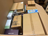 Mixpallet magazijnopruiming - afbeelding 2 van  6