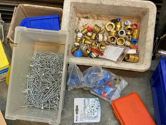Mixpartij gereedschap en bevestigingsmateriaal - afbeelding 2 van  11