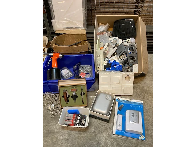 Mixpartij gereedschap en bevestigingsmateriaal - afbeelding 4 van  11