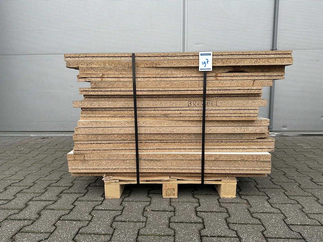 Mixpartij vloerplaat - spaanplaat 1140x1050x38mm (19x) - afbeelding 1 van  2