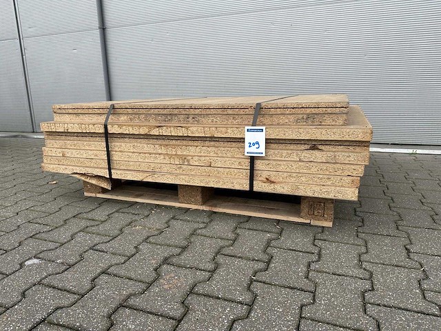 Mixpartij vloerplaat - spaanplaat 1400x1220x38mm (8x) - afbeelding 1 van  2