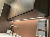 Mk blue ripasso eiland showroomkeuken met kastenwand - afbeelding 20 van  31