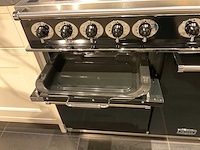 Mk classic eiland showroomkeuken met wandopstelling en inductiefornuis - afbeelding 21 van  41