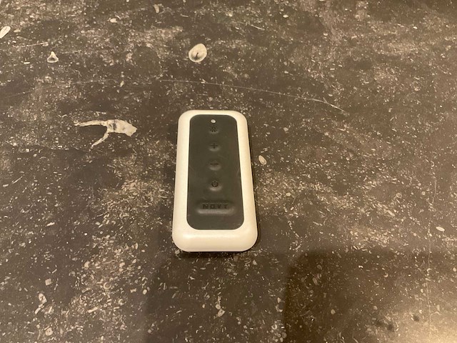 Mk ergona hoekopgestelde showroomkeuken met inbouwkastenwand - afbeelding 9 van  24