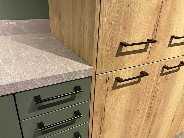 Mk matera provence hoekopgestelde showroomkeuken - afbeelding 21 van  30