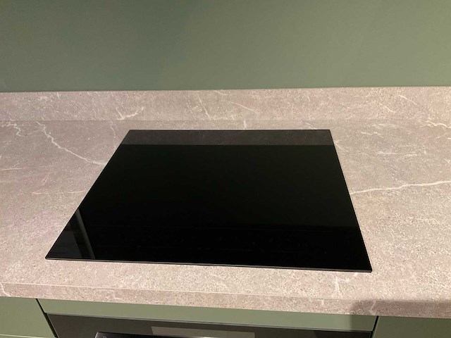 Mk matera provence hoekopgestelde showroomkeuken - afbeelding 26 van  30