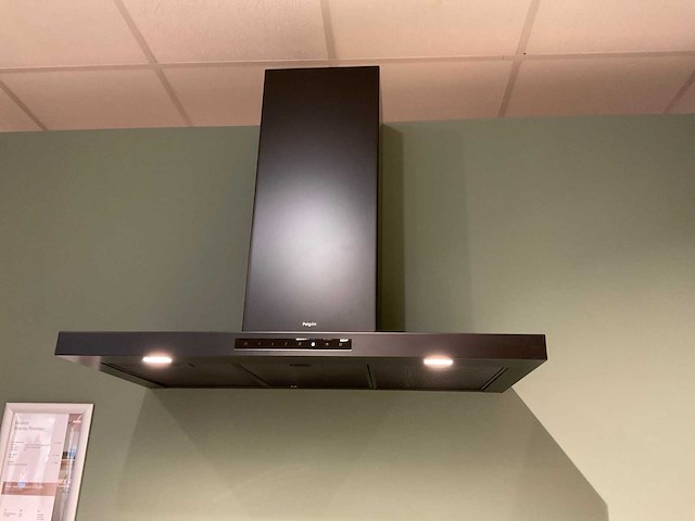 Mk matera provence hoekopgestelde showroomkeuken - afbeelding 28 van  30