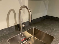 Mk memory hoekopgestelde showroomkeuken met kastenwand - afbeelding 4 van  31