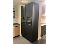 Mk memory hoekopgestelde showroomkeuken met kastenwand - afbeelding 9 van  31