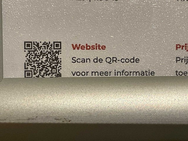 Mk memory hoekopgestelde showroomkeuken met kastenwand - afbeelding 25 van  31