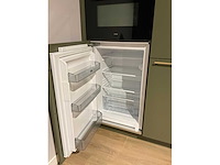 Mk olijf hoekopgestelde showroomkeuken - afbeelding 14 van  26