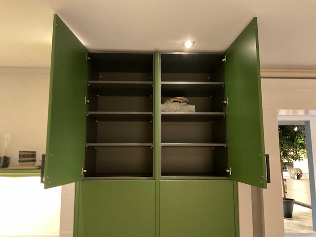 Mk regina rechtopgestelde 2-delige showroomkeuken met kastenwand - afbeelding 17 van  29