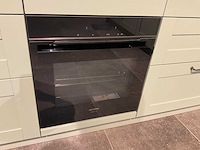 Mk saliegroen hoekopgestelde showroomkeuken - afbeelding 5 van  21