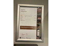 Mk saliegroen hoekopgestelde showroomkeuken - afbeelding 13 van  21