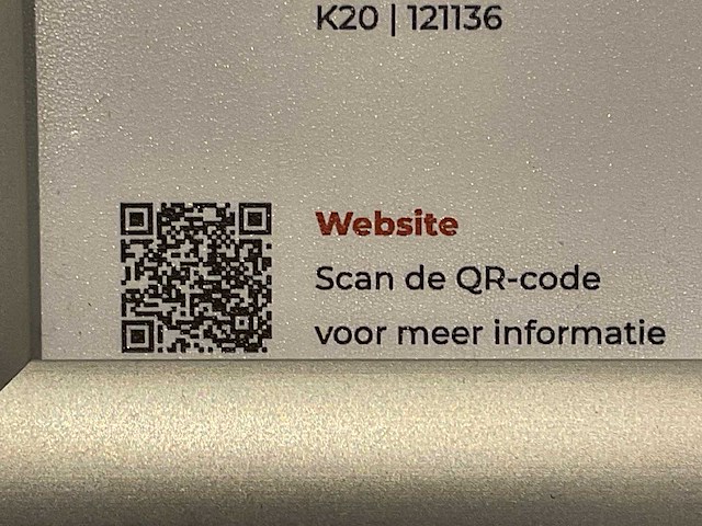 Mk saliegroen hoekopgestelde showroomkeuken - afbeelding 14 van  21