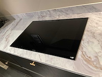 Mk valencia hoekopgestelde showroomkeuken met kastenwand - afbeelding 6 van  31