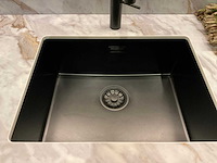 Mk valencia hoekopgestelde showroomkeuken met kastenwand - afbeelding 5 van  31