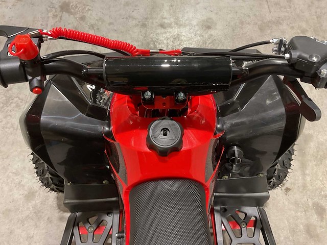 Mmx twhhatv-008 rood quad - afbeelding 8 van  17