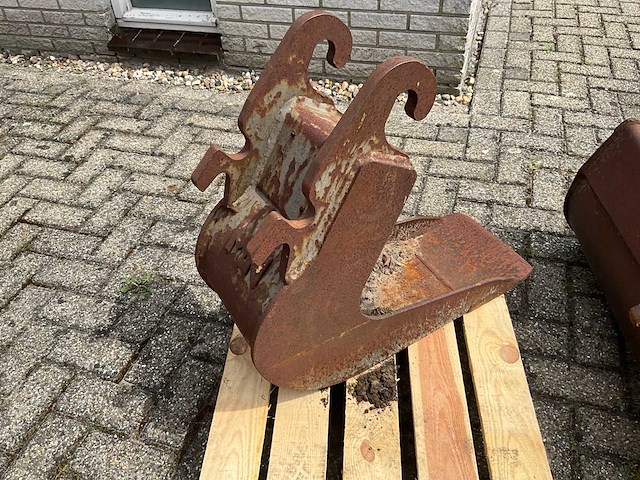 Mn - kraanbak - minigraafmachine - afbeelding 1 van  7