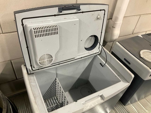 Mobicool koelboxen (2x) - afbeelding 3 van  4