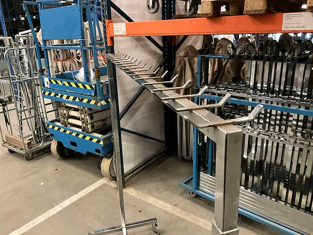 Mobiel garderobe rek / kapstok chrome (45x) - afbeelding 3 van  7