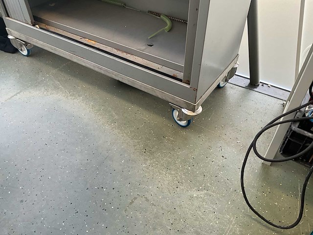 Mobiel kabinet - afbeelding 3 van  3
