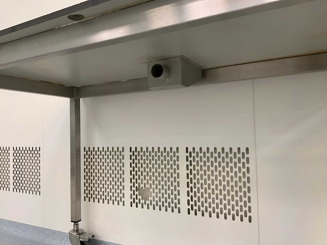 Mobiel labaratorium werkbank (2x) - afbeelding 3 van  11