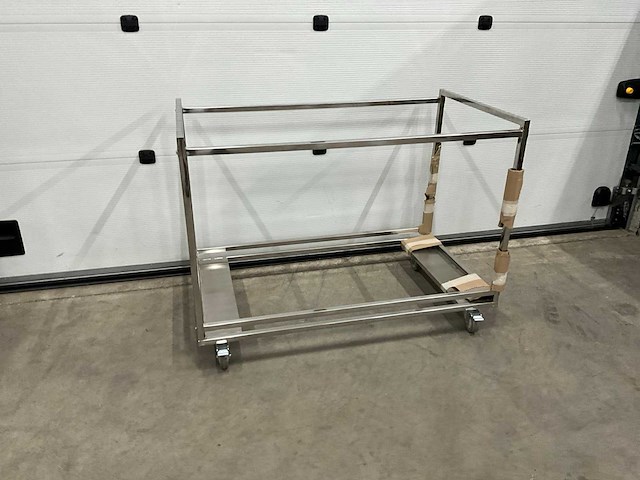 Mobiel onderstel voor vrieskist - afbeelding 1 van  6