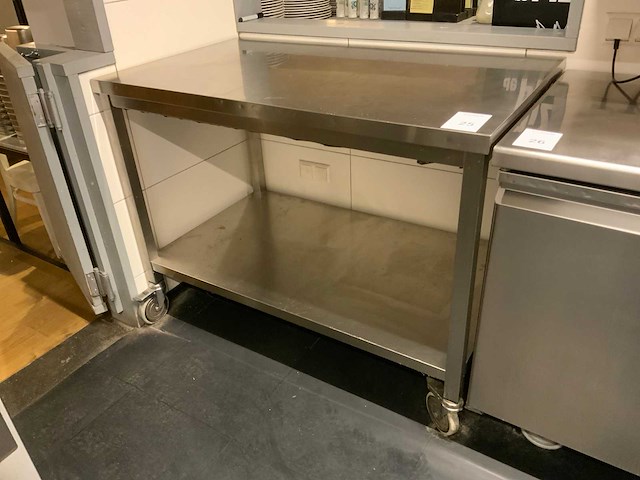 Mobiel rvs werktafel - afbeelding 1 van  3