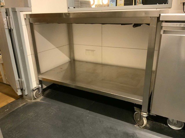 Mobiel rvs werktafel - afbeelding 3 van  3