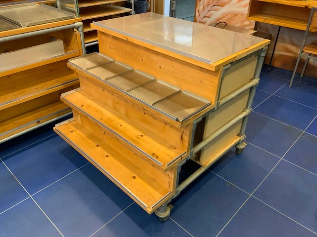 Mobiel verkoopmeubel - afbeelding 3 van  8