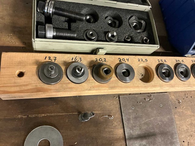 Mobiel werkstation met häwa hydraulische pers - afbeelding 5 van  20
