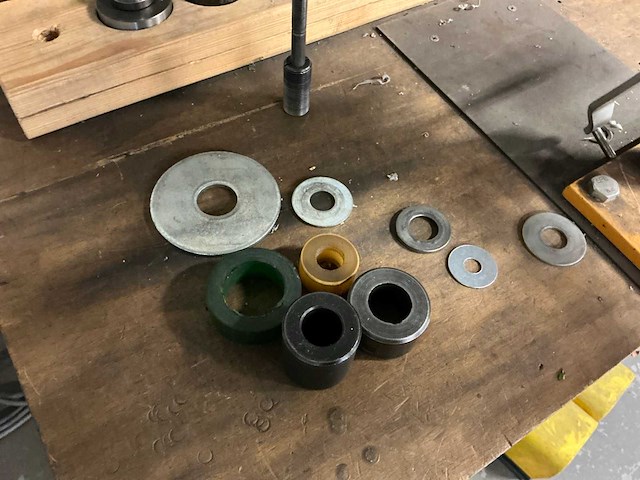 Mobiel werkstation met häwa hydraulische pers - afbeelding 6 van  20