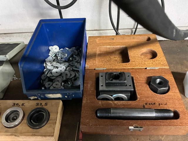 Mobiel werkstation met häwa hydraulische pers - afbeelding 7 van  20