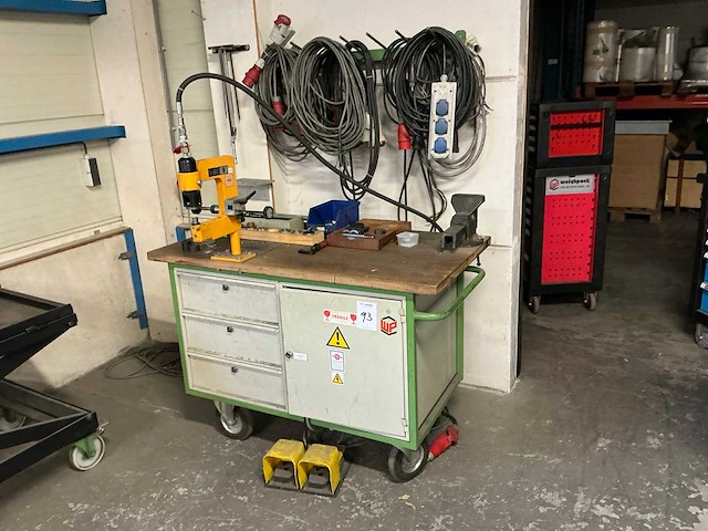 Mobiel werkstation met häwa hydraulische pers - afbeelding 1 van  20