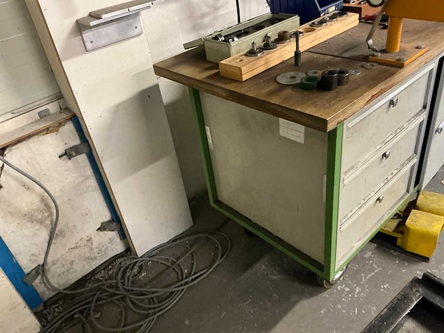 Mobiel werkstation met häwa hydraulische pers - afbeelding 14 van  20