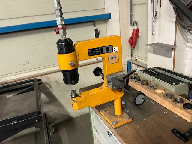 Mobiel werkstation met häwa hydraulische pers - afbeelding 19 van  20