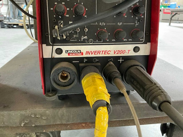 Mobiel werkstation met lasapparaat - afbeelding 12 van  14