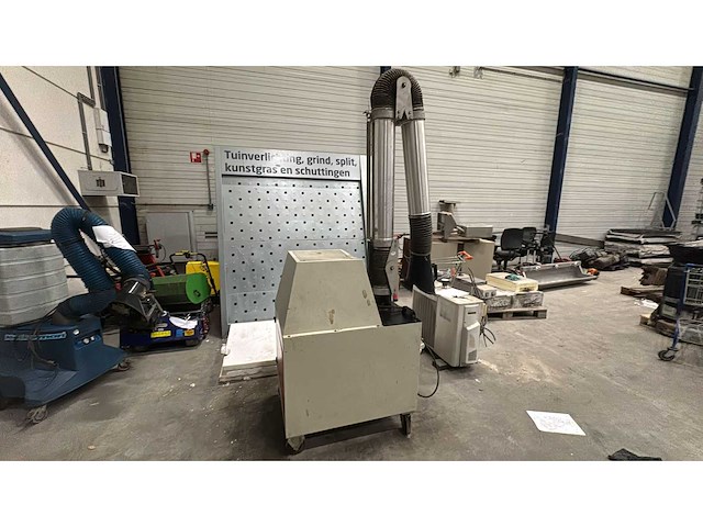 Mobiele afzuig installatie - afbeelding 4 van  7