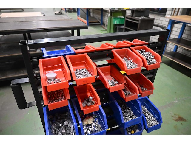 Mobiele assortiment voorraadwagen met (rvs) installatiematerialen - afbeelding 3 van  8