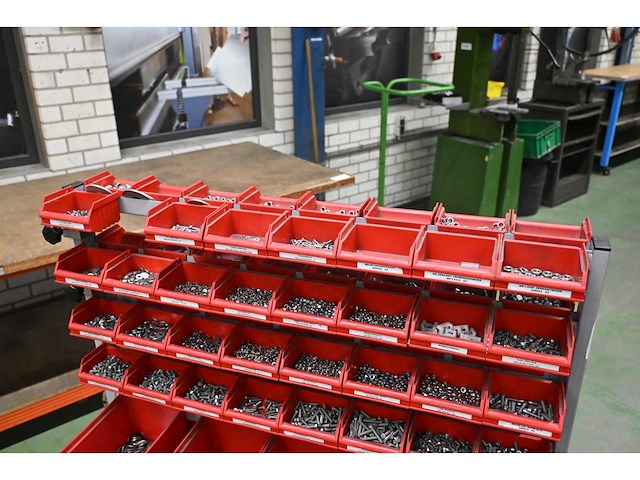 Mobiele assortiment voorraadwagen met (rvs) installatiematerialen - afbeelding 8 van  11