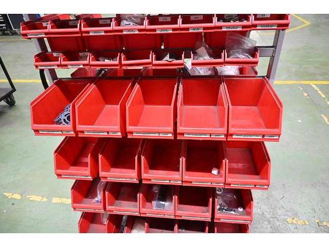 Mobiele assortiment voorraadwagen met (rvs) installatiematerialen - afbeelding 4 van  8